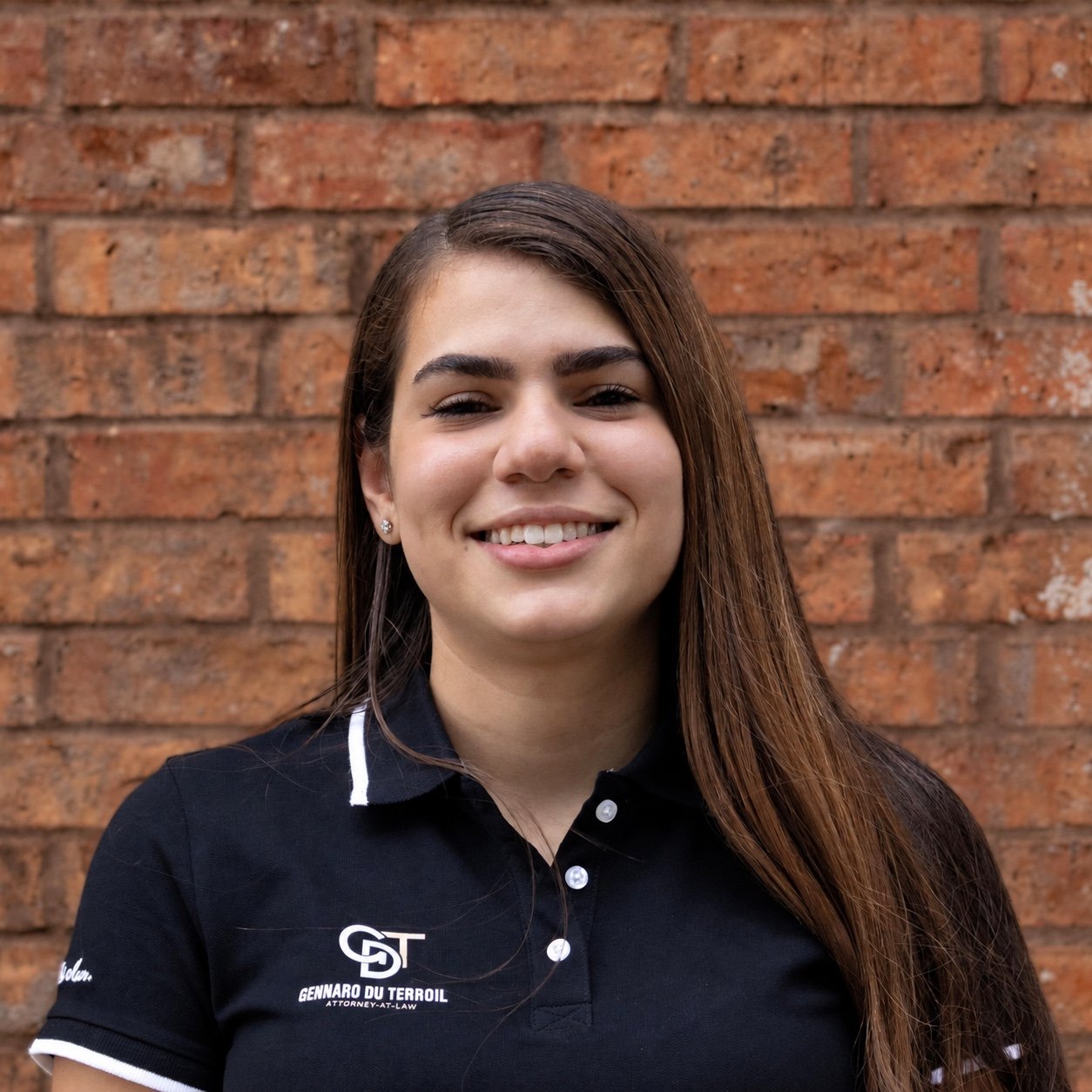 Thaili Chacin, Paralegal